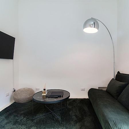 Giuliny Lovely Flat - The House Of Travelers Como Eksteriør bilde