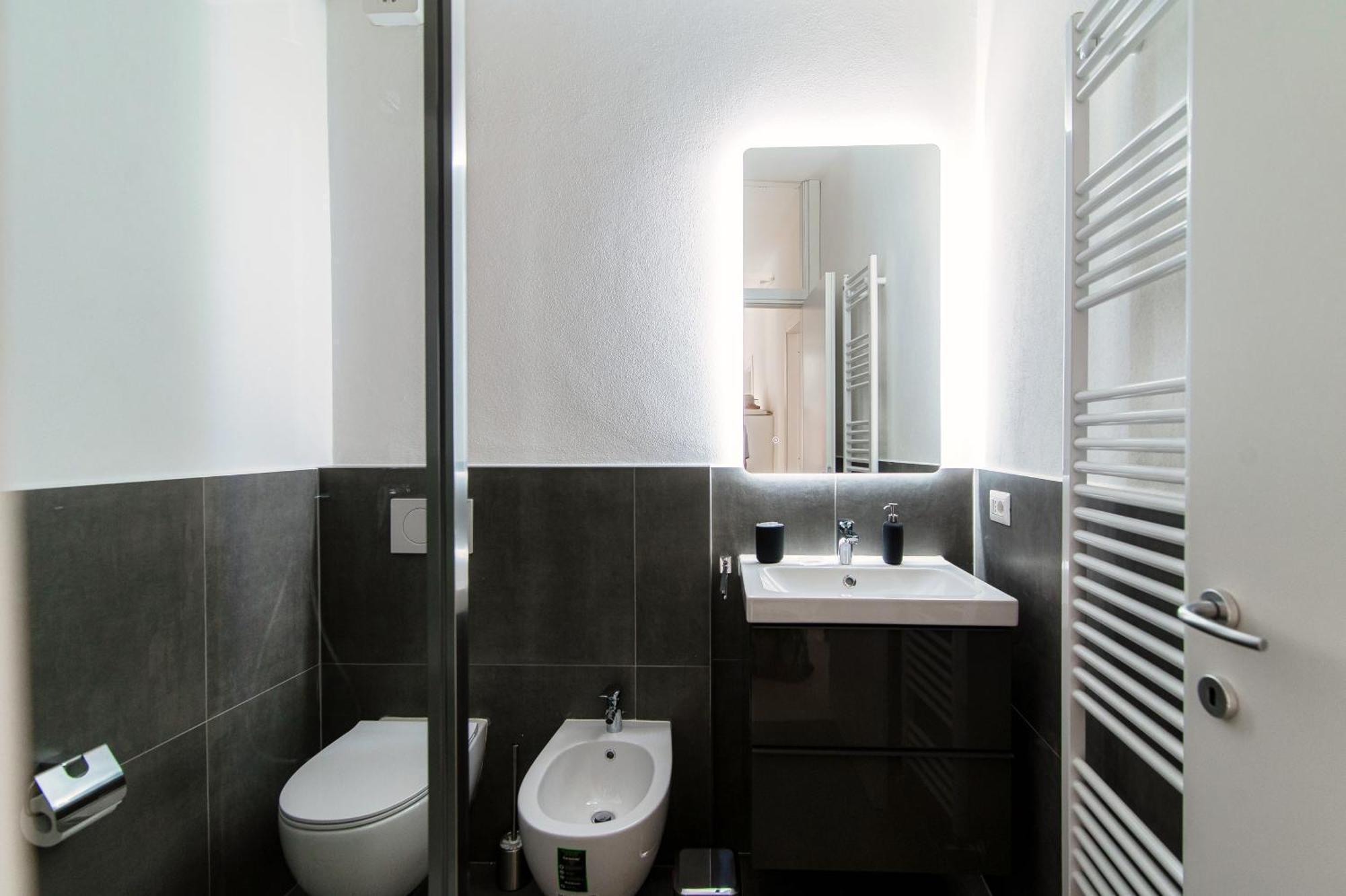 Giuliny Lovely Flat - The House Of Travelers Como Eksteriør bilde