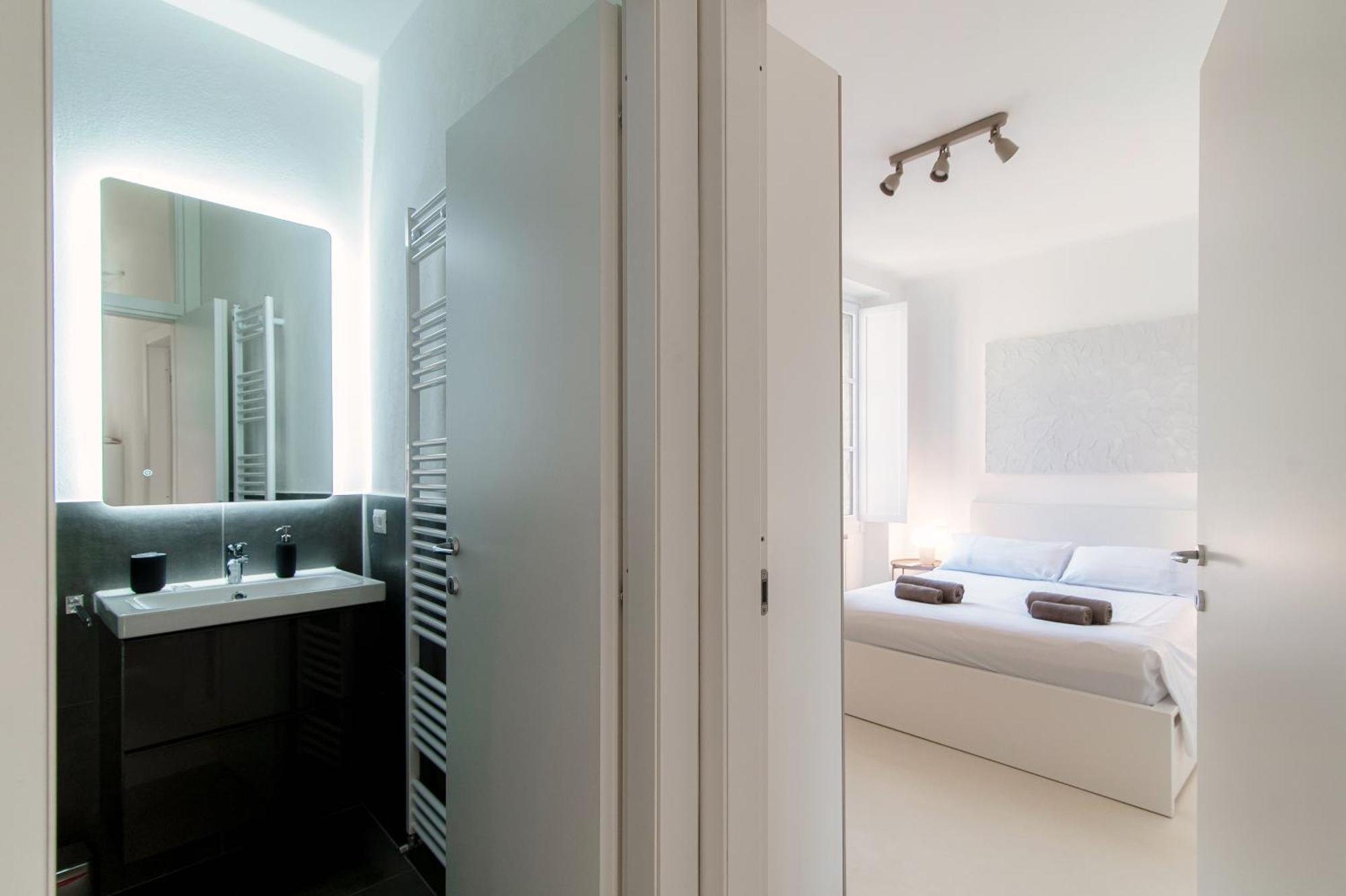 Giuliny Lovely Flat - The House Of Travelers Como Eksteriør bilde