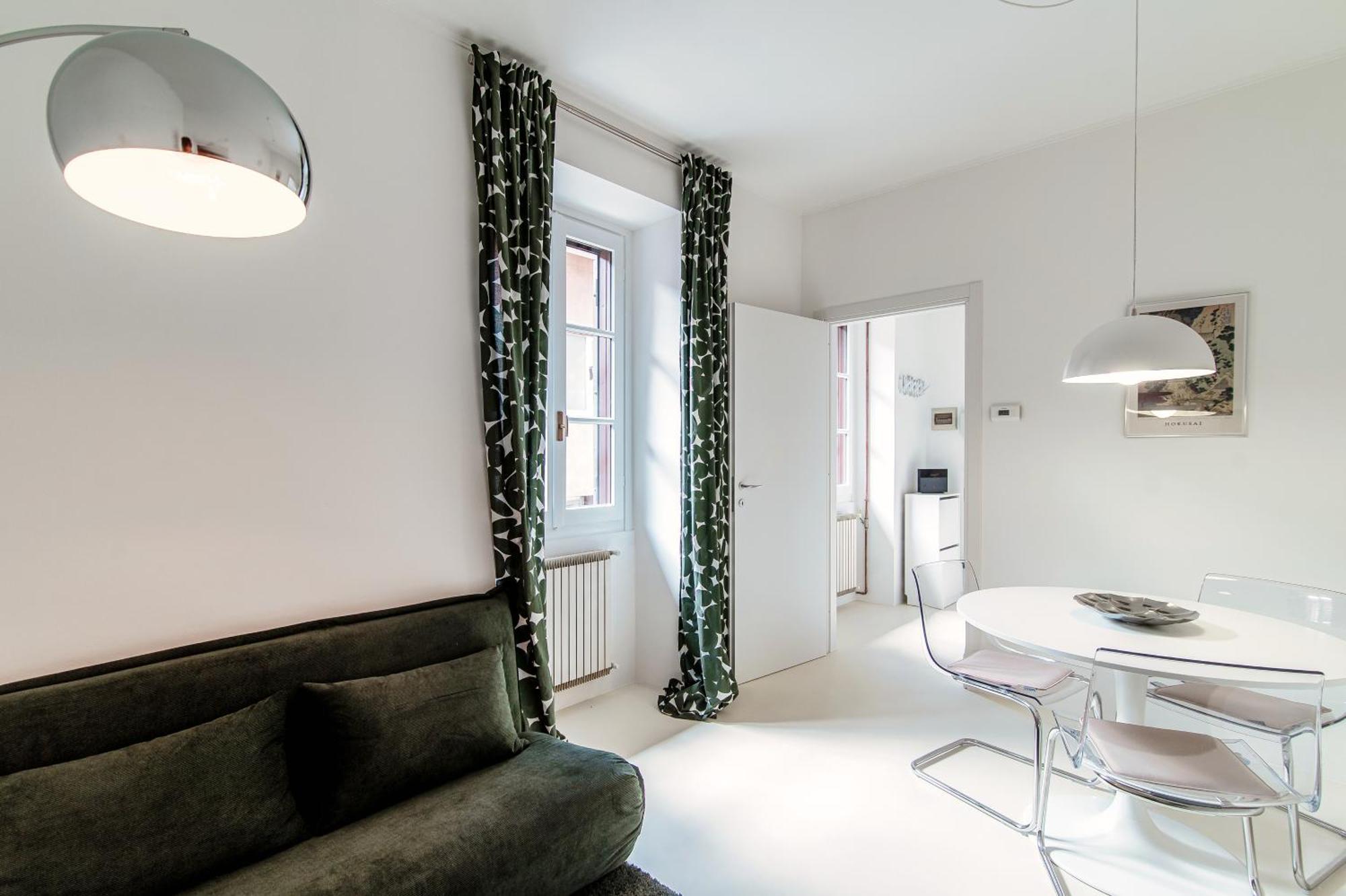 Giuliny Lovely Flat - The House Of Travelers Como Eksteriør bilde
